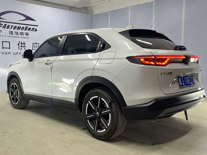 Фото 4 - Honda Vezel