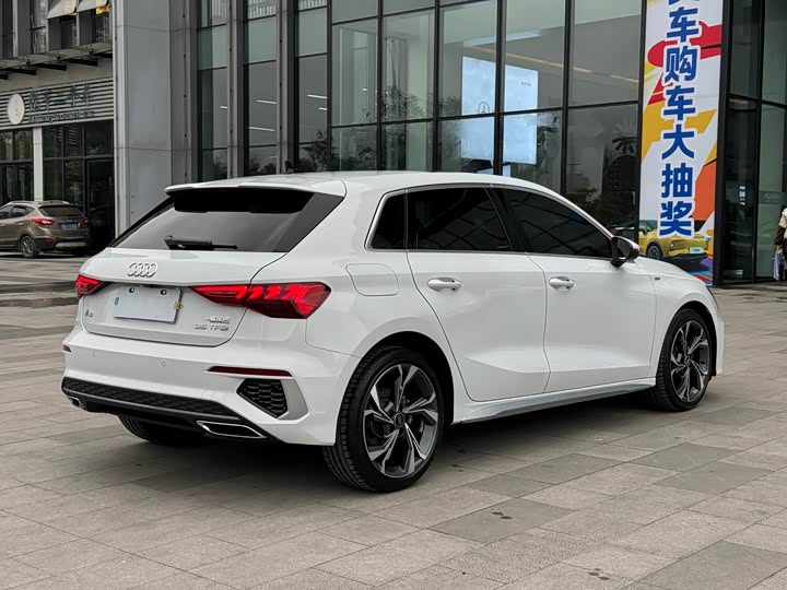 Фото 4 - Audi A3