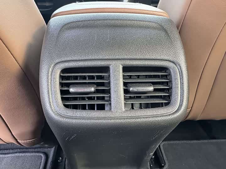 Фото 9 - Buick Regal