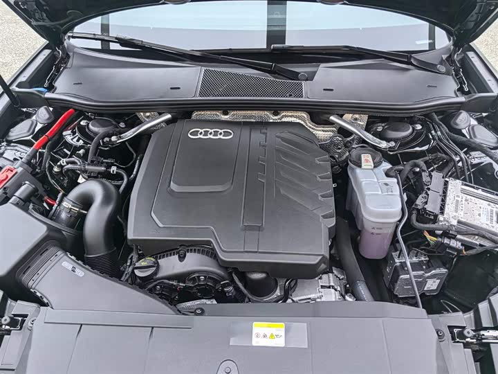 Фото 6 - Audi A6L