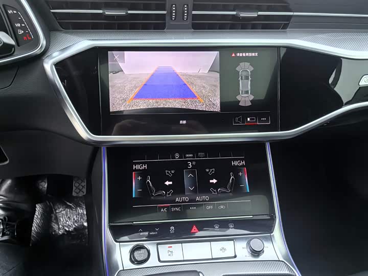 Фото 9 - Audi A6L