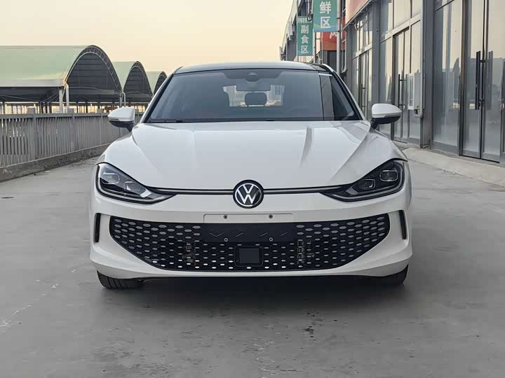 Фото 2 - Volkswagen Lamando L