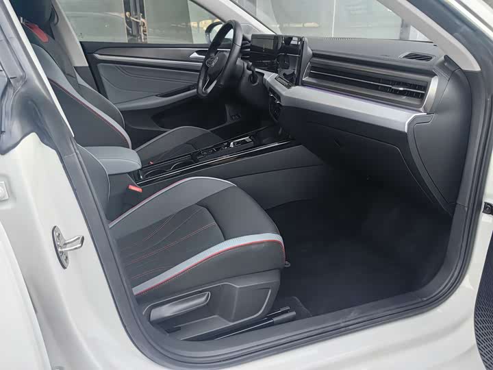 Фото 7 - Volkswagen Lamando L