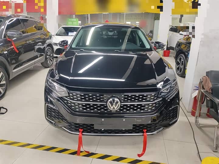 Фото 3 - Volkswagen Passat