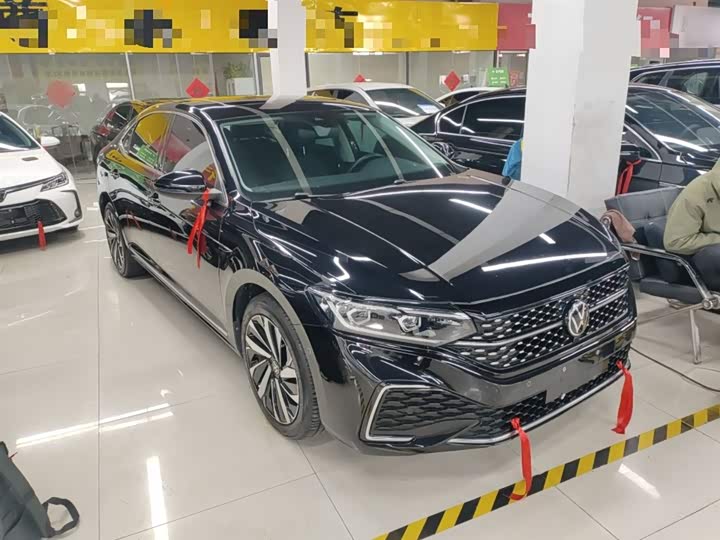 Фото 4 - Volkswagen Passat