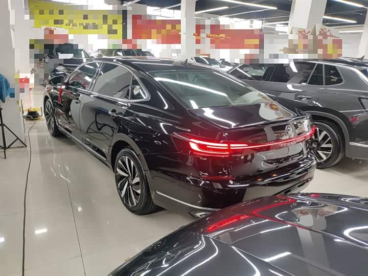 Фото 5 - Volkswagen Passat