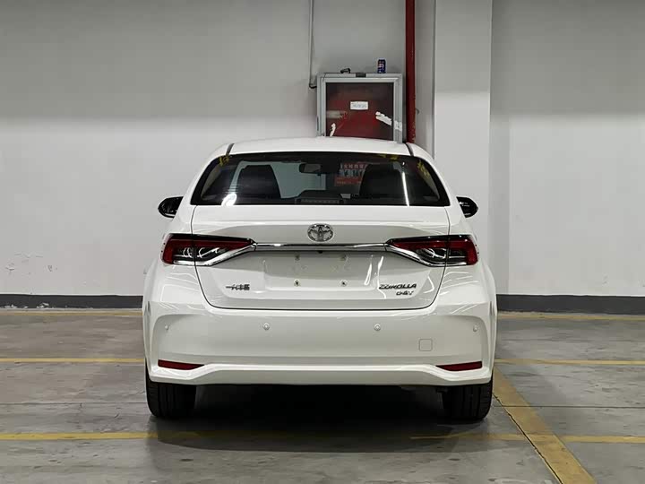 Фото 6 - Toyota Corolla