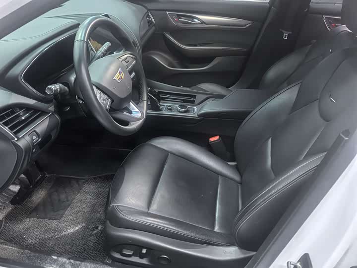 Фото 9 - Cadillac CT5