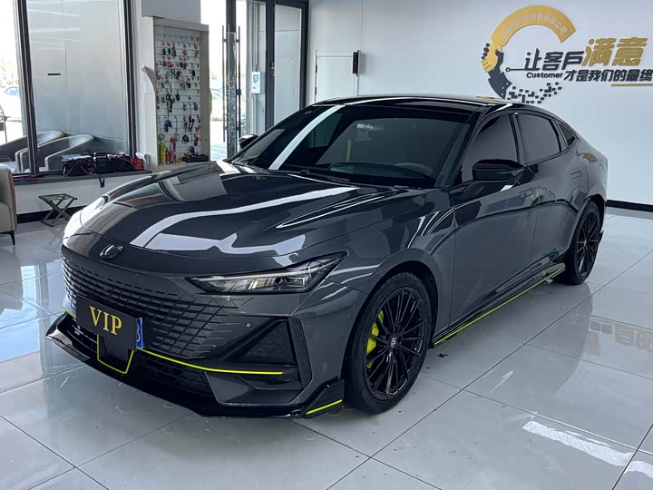 Фото 2 - Changan UNI-V