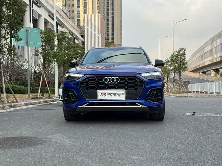 Фото 3 - Audi Q5L