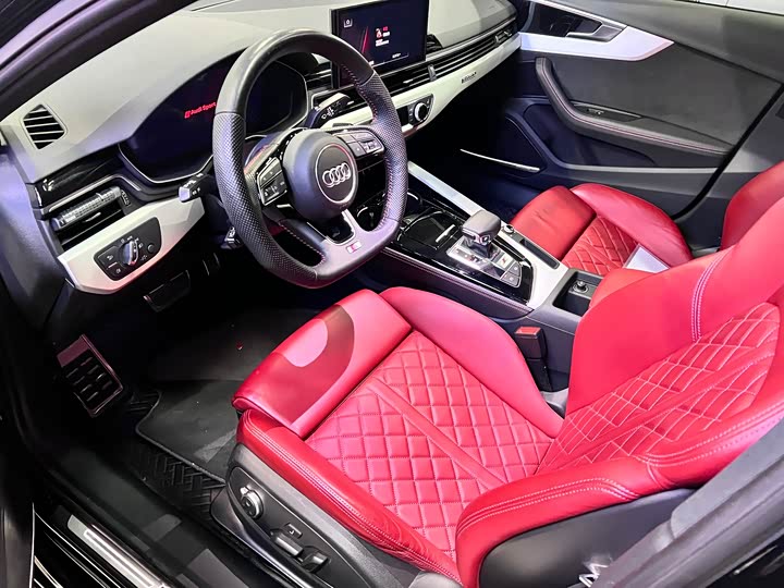 Фото 5 - Audi S4