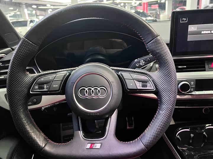 Фото 7 - Audi S4