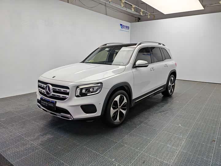 Фото 1 - Mercedes-Benz GLB-Class