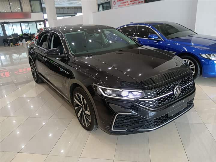 Фото 4 - Volkswagen Passat