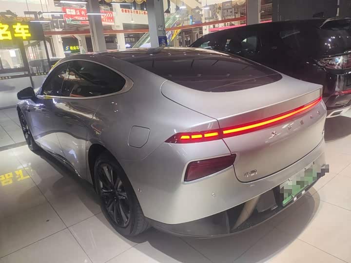 Фото 5 - XPeng P7