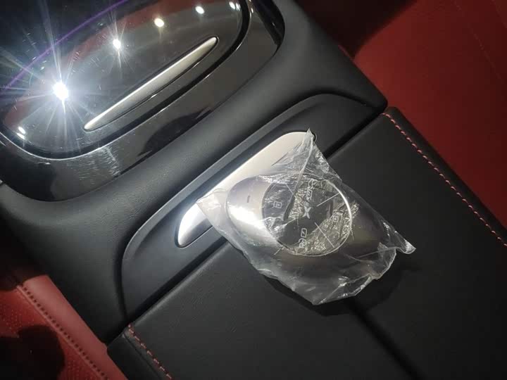 Фото 9 - XPeng P7