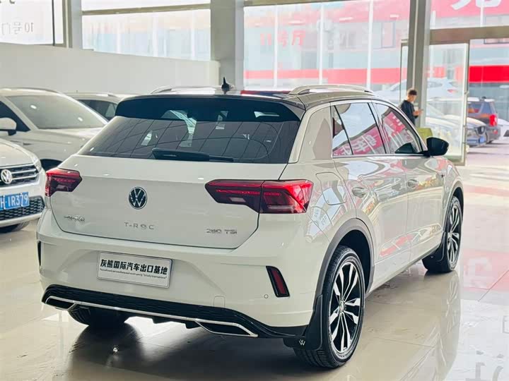 Фото 6 - Volkswagen T-Roc