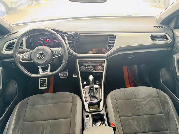 Фото 8 - Volkswagen T-Roc