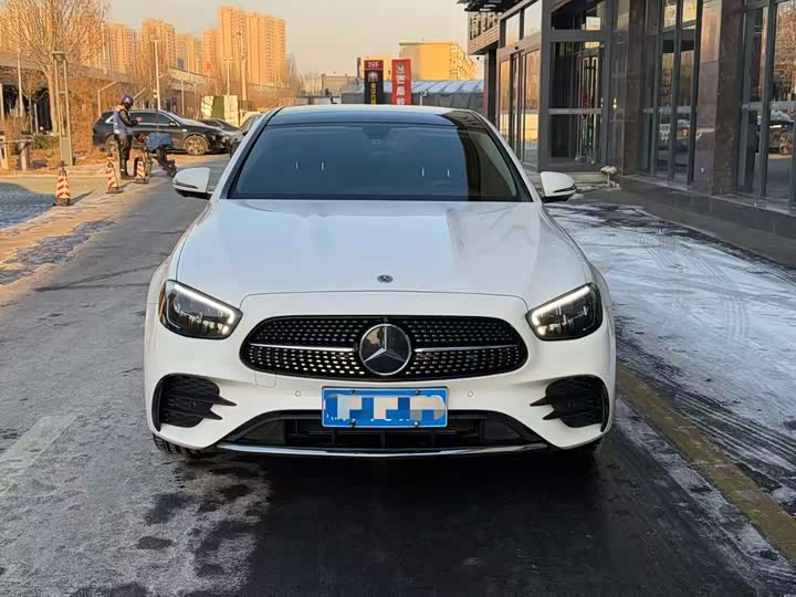 Photo 2 - Mercedes-Benz E-Class