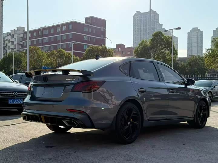 Фото 7 - MG Motor 6