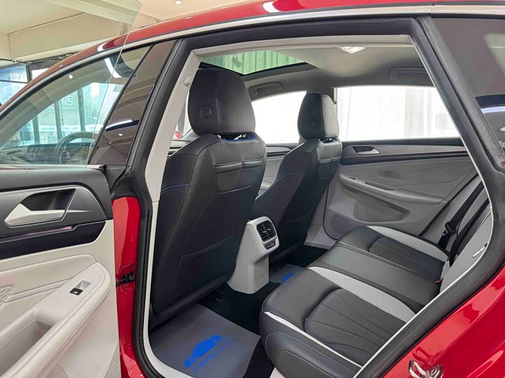 Фото 8 - Volkswagen Lamando L