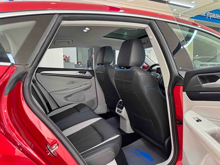 Фото 9 - Volkswagen Lamando L