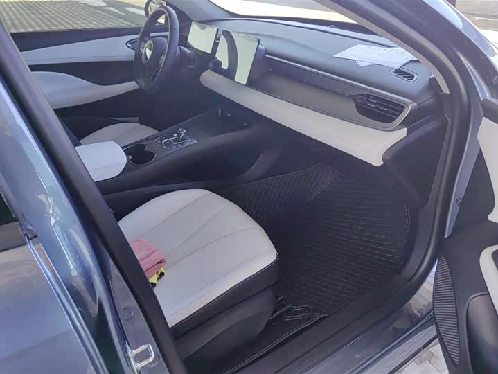 Фото 8 - BYD Seal 05 DM-i Hybrid