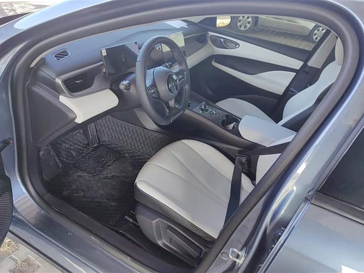 Фото 9 - BYD Seal 05 DM-i Hybrid