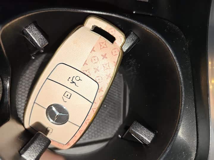 Фото 9 - Mercedes-Benz GLC-Class