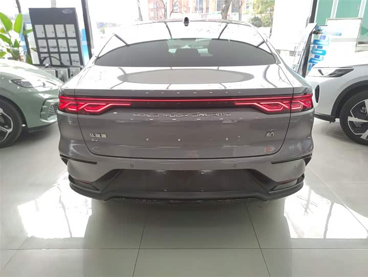 Фото 6 - BYD Han