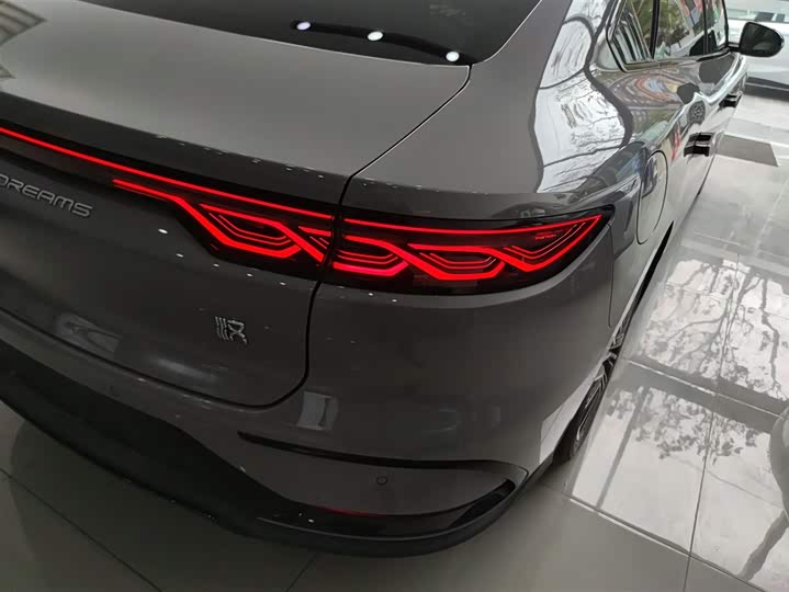 Фото 8 - BYD Han