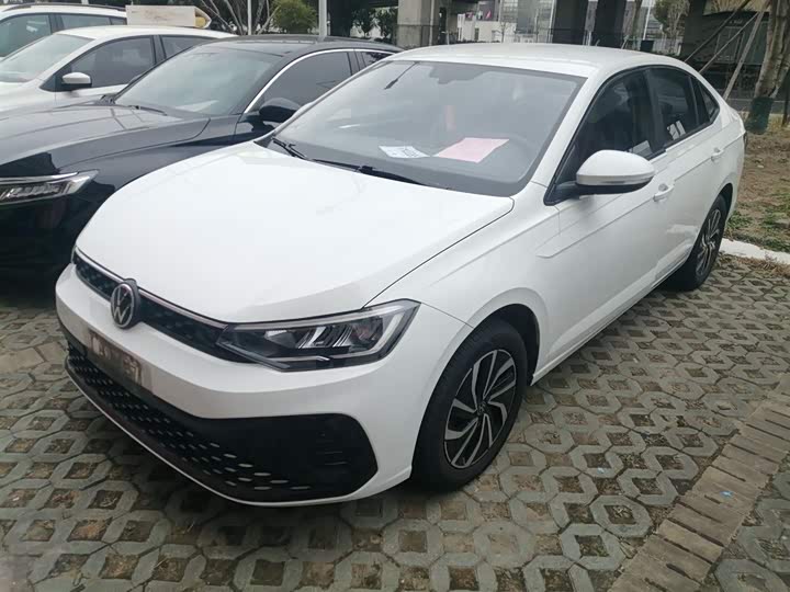 Фото 2 - Volkswagen Lavida