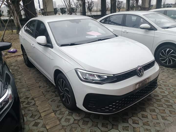 Фото 4 - Volkswagen Lavida