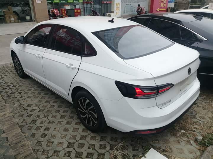 Фото 5 - Volkswagen Lavida