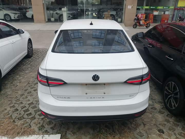 Фото 6 - Volkswagen Lavida