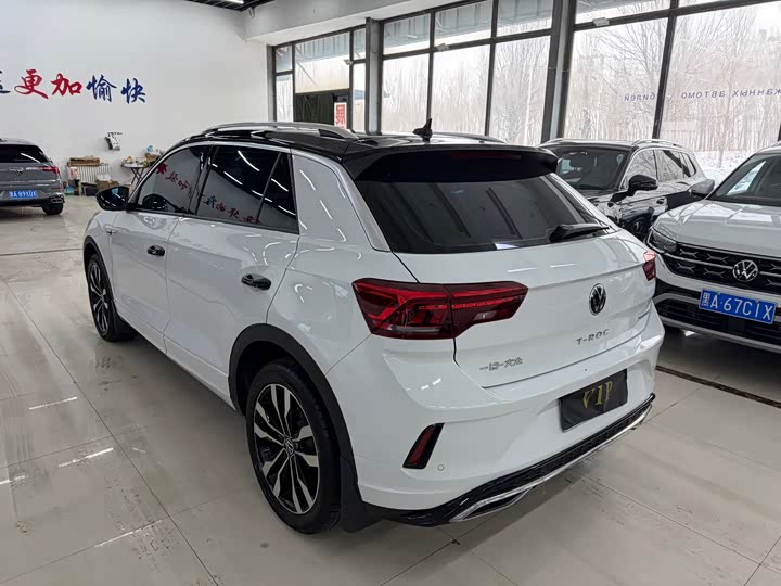 Фото 3 - Volkswagen T-Roc