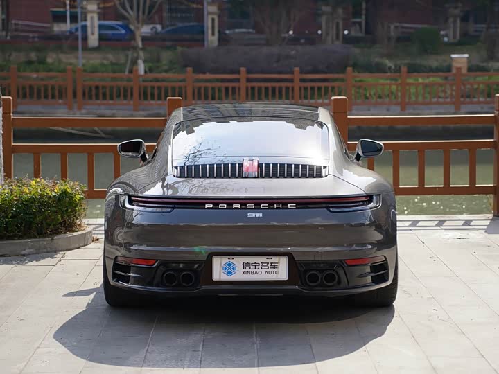 Фото 5 - Porsche 911