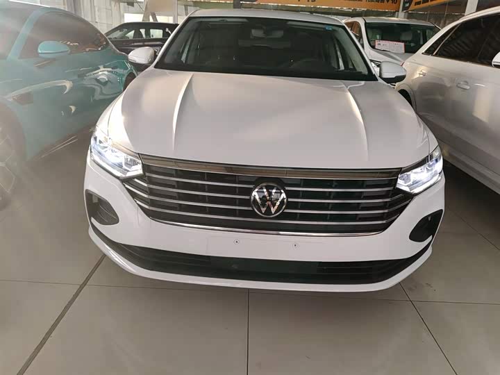 Фото 3 - Volkswagen Lavida