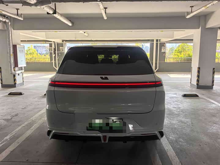 Фото 8 - LiXiang L6