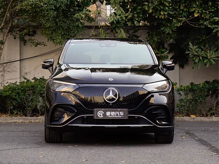 Фото 2 - Mercedes-Benz EQE SUV