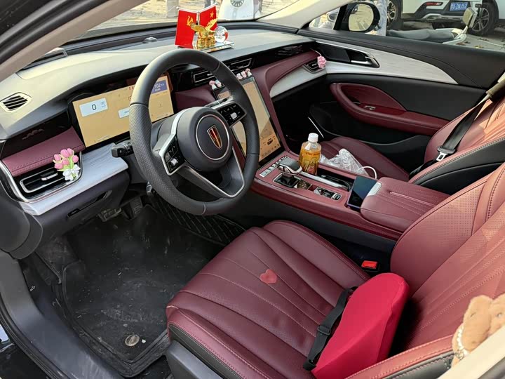 Фото 8 - Hongqi H5