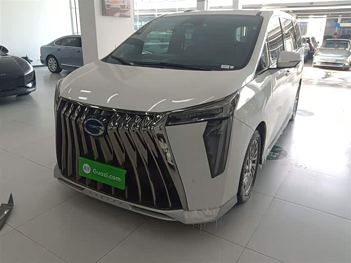 Фото 1 - GAC Trumpchi M8