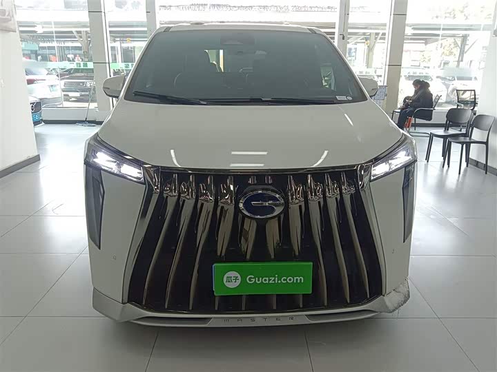 Фото 3 - GAC Trumpchi M8