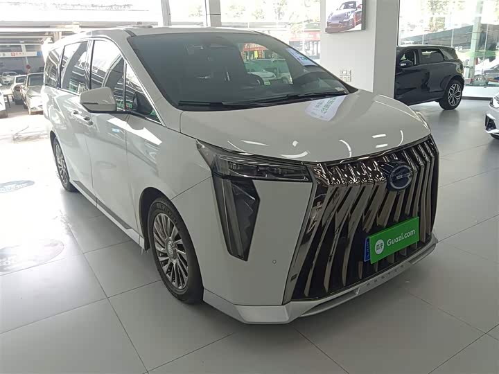 Фото 4 - GAC Trumpchi M8