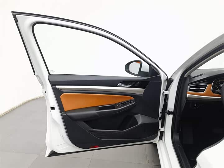 Фото 8 - Volkswagen Bora