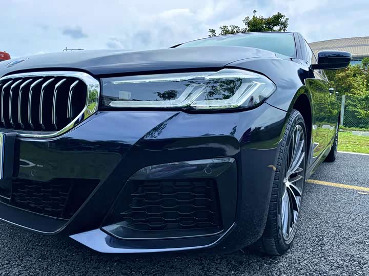 Фото 3 - BMW 5 Series