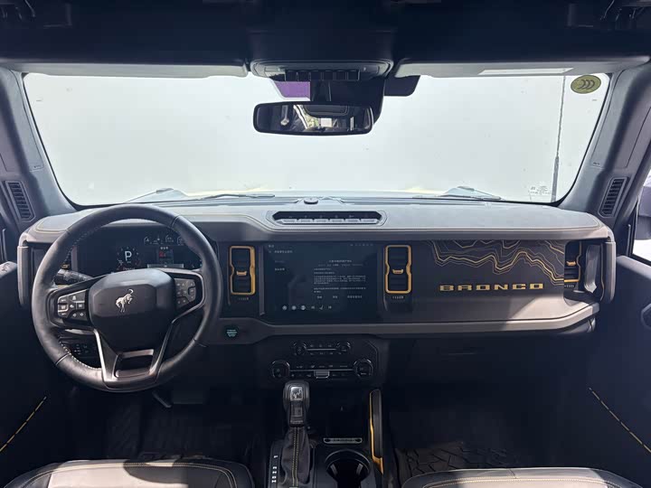 Фото 4 - Ford Bronco