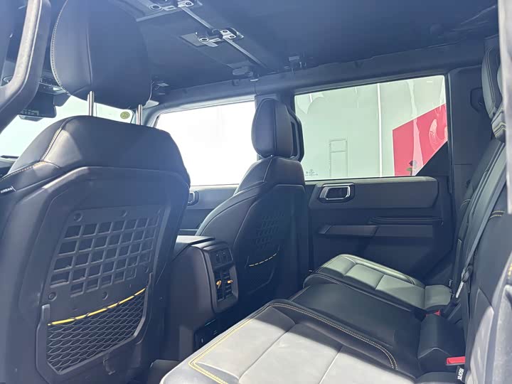 Фото 6 - Ford Bronco