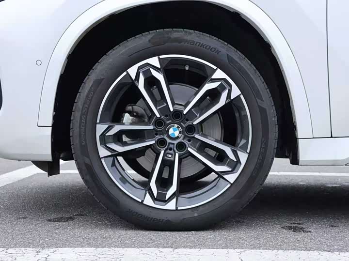 Фото 5 - BMW X1
