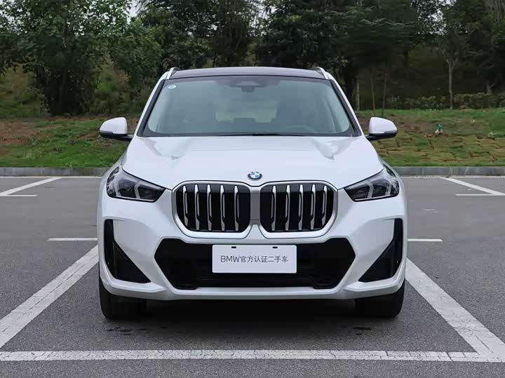 Фото 6 - BMW X1